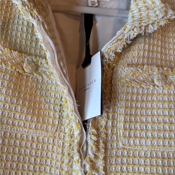 Yellow Textured Short Sleeve Dress - Picture 2 of 3